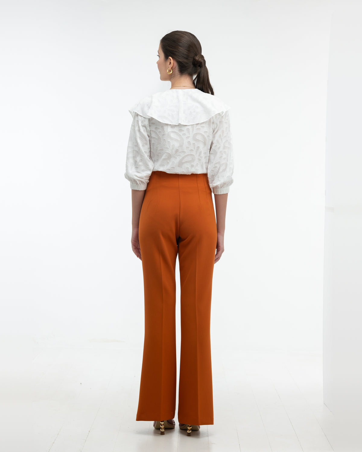 Blouse 15-5670 in Blanco, back