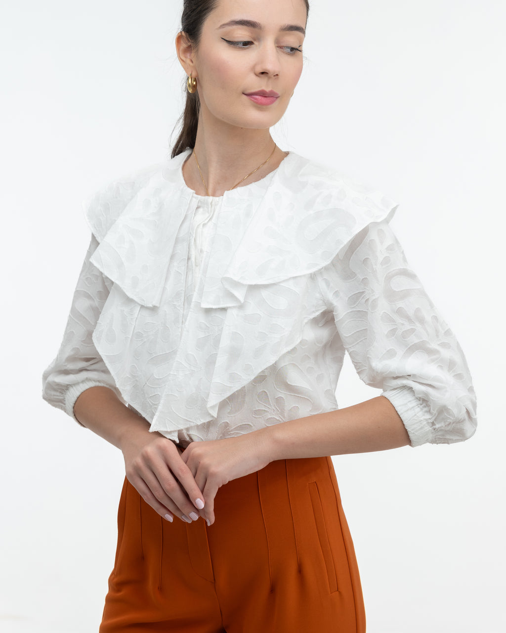 Blouse 15-5670 in Blanco, detail
