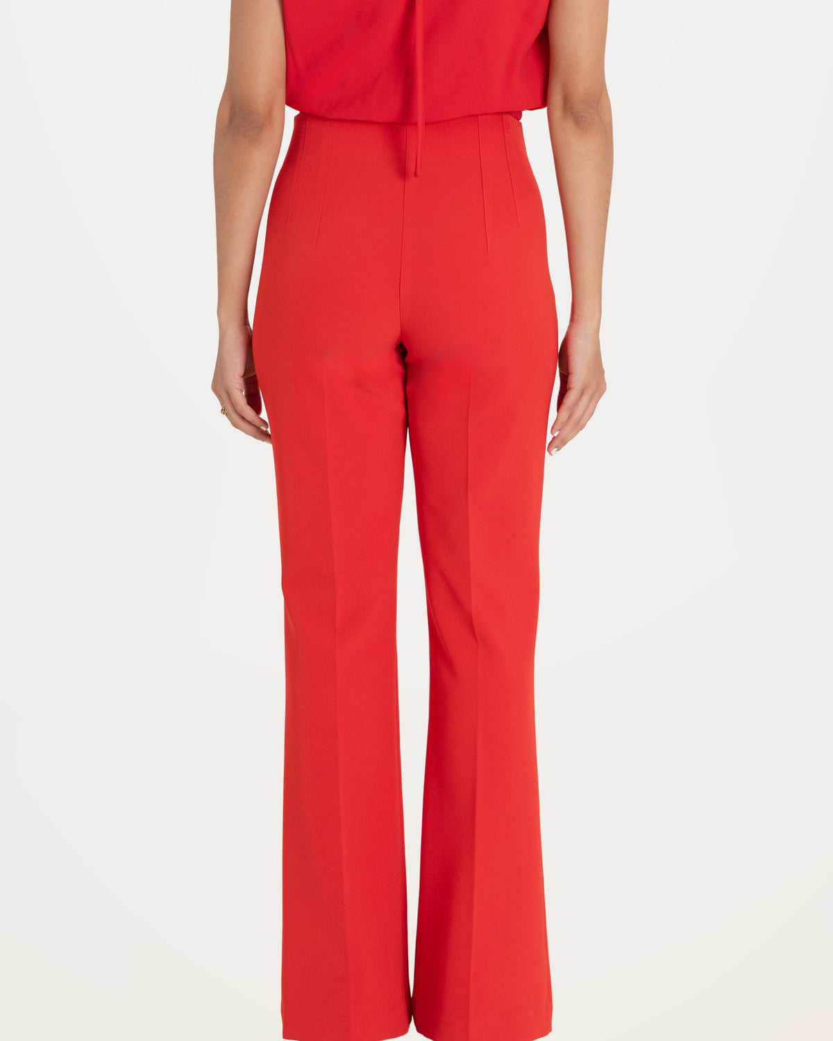 Trousers 15-5697 in Rojo, back close-up