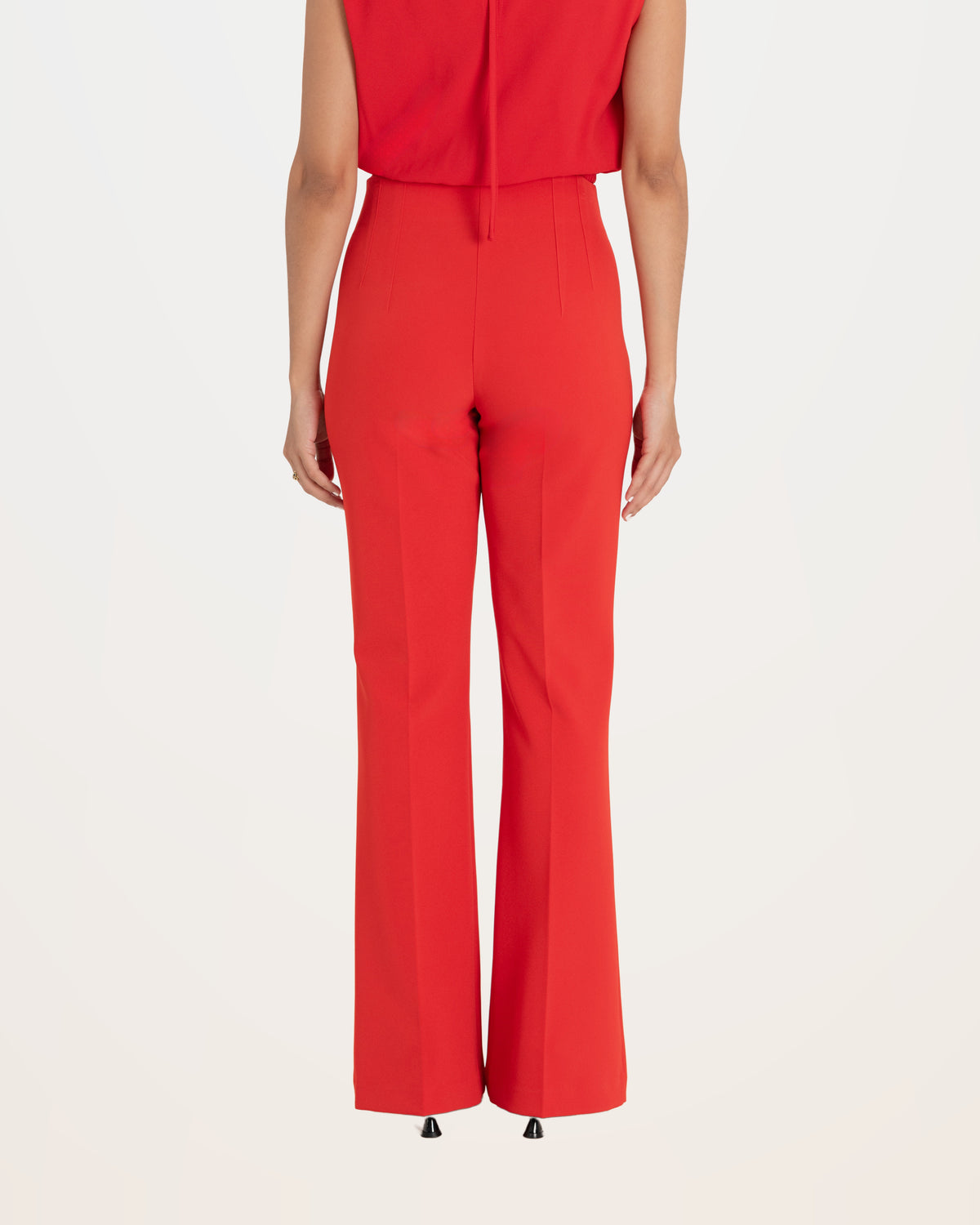 Trousers 15-5697 in Rojo, back close-up