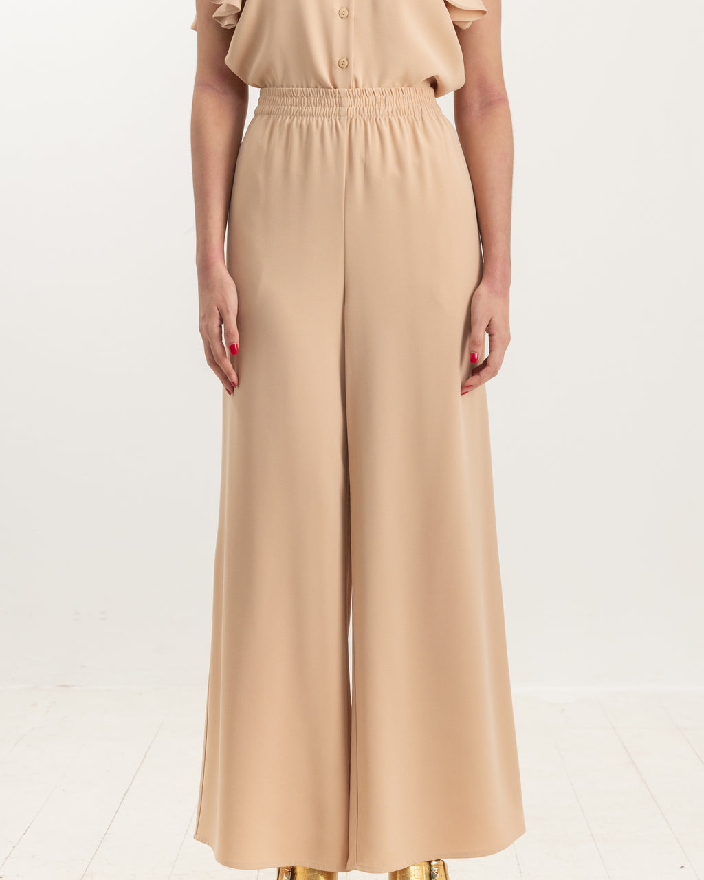 Trousers 15-5672 in Khaki, detail